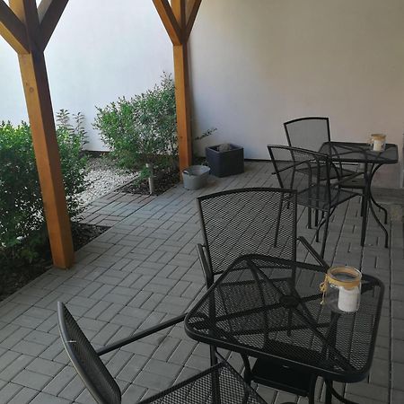 Na Domecku Apartment Bořetice Exterior foto